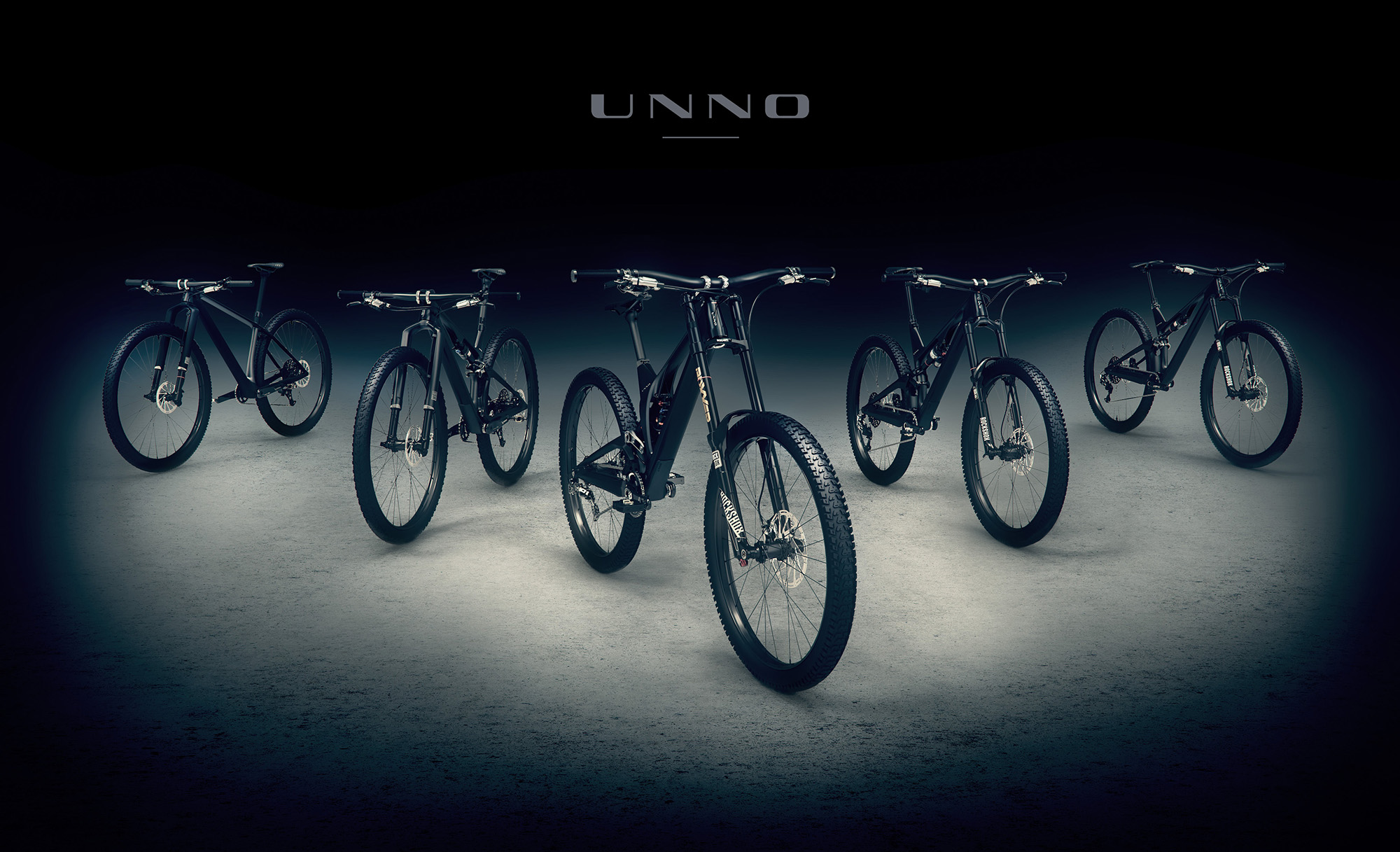 Unno_with_logo